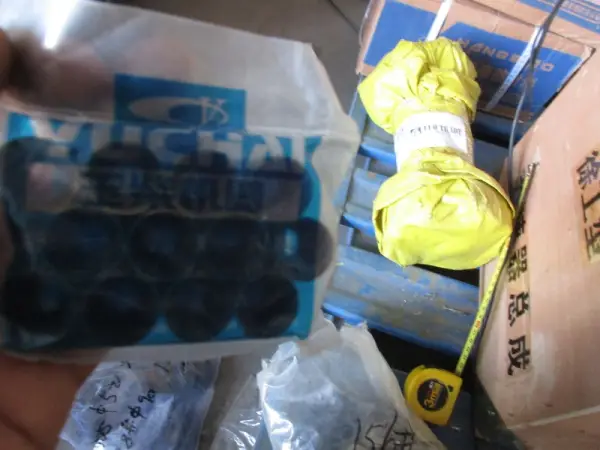 Колпачок маслосъемный YUCHAI YC6108G