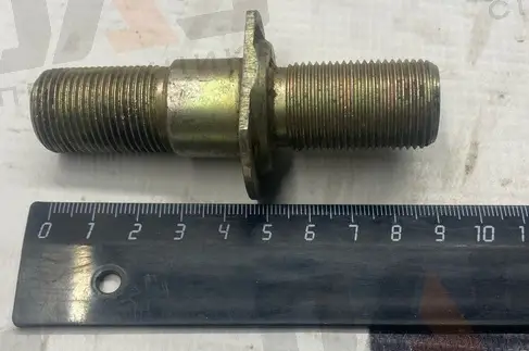 Шпилька крепления колеса переднего (3-3,5 т), колеса заднего (5-8 т)