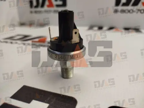 Датчик давления масла X207776 YC6108/YC6B125