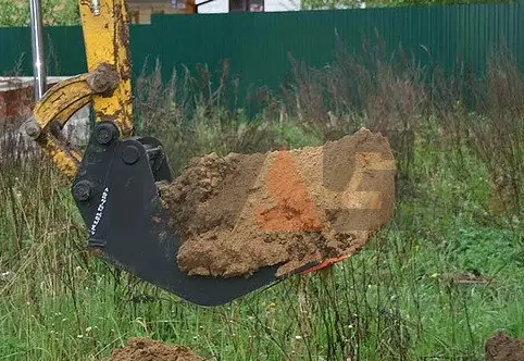 Серповидные траншейные ковши для мини-экскаваторов от 2 до 4 тонн