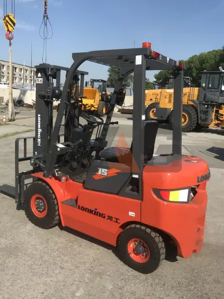 Дизельный вилочный погрузчик Lonking FD15T купить в Москве