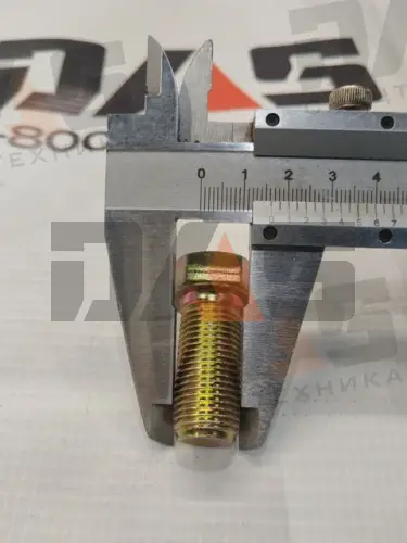 Болт М16х1.5х35 (карданный)