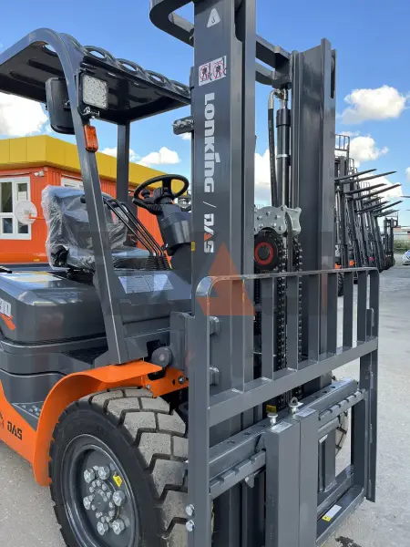 Дизельный вилочный погрузчик Lonking FD30T купить в Москве