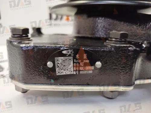 Насос водяной (Двигатель YC6108G)