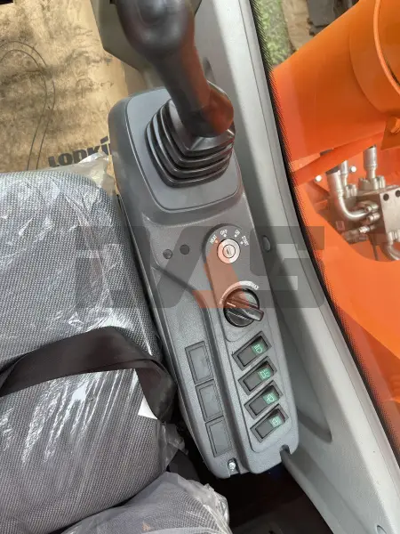 Экскаватор Lonking CDM6490F купить в Москве