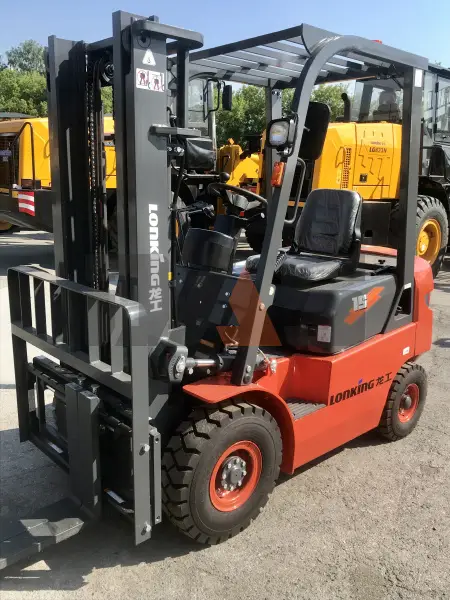 Дизельный вилочный погрузчик Lonking FD15T купить в Москве