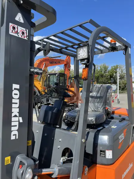 Дизельный вилочный погрузчик Lonking FD25T купить в Москве
